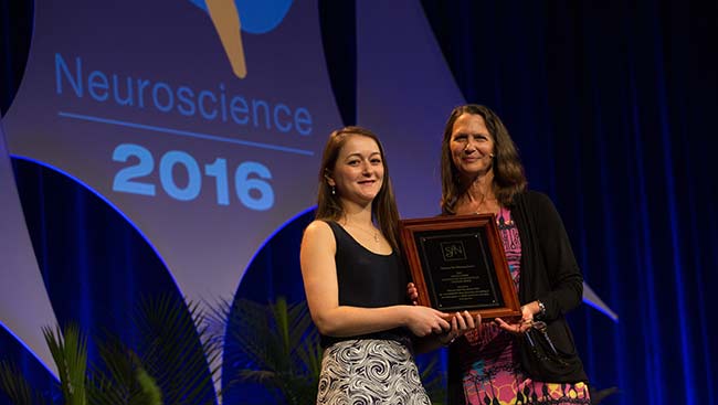 Sebnum Tuncdemir accepts the Nemko Prize in Cellular or Molecular Neuroscience.