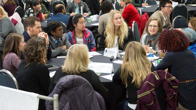 Donna Korol sharing advice at Career Development Topics: A Networking Event during Neuroscience 2017