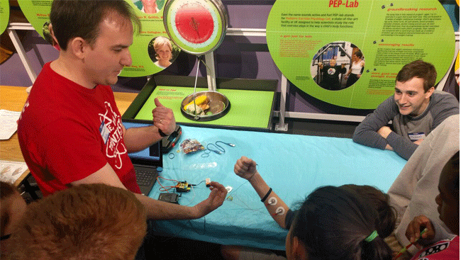 Andrew Bankston does neuroscience outreach