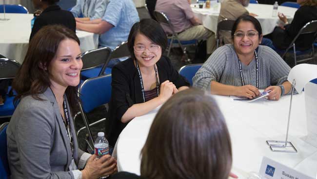 Neuroscience 2016 attendees at a networking event